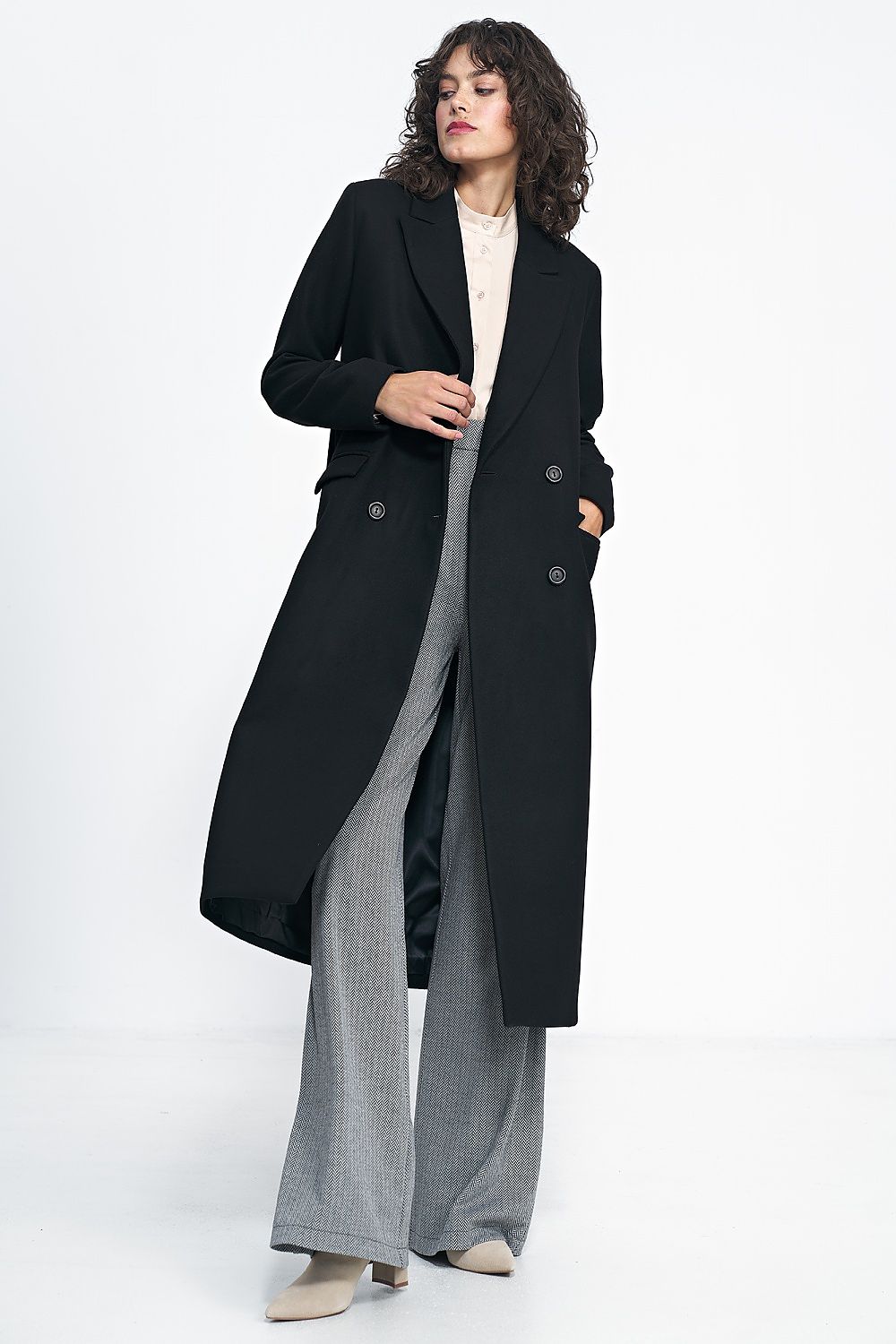 Coat model 186840 Black by Nife - Coats