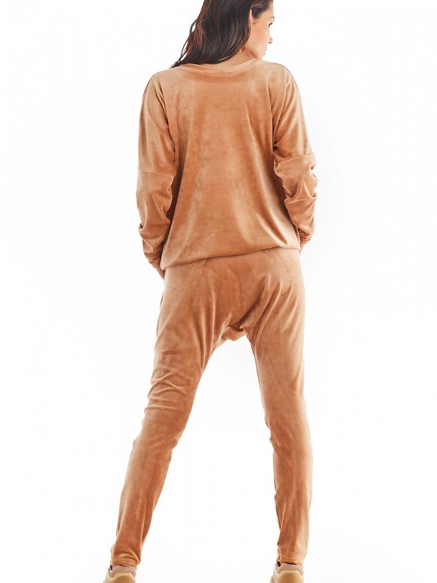 Tracksuit trousers model 149779 Beige by awama - Tracksuit