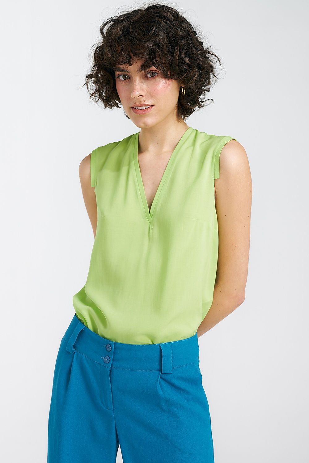 Blouse model 195170 Green by Nife - Blouses