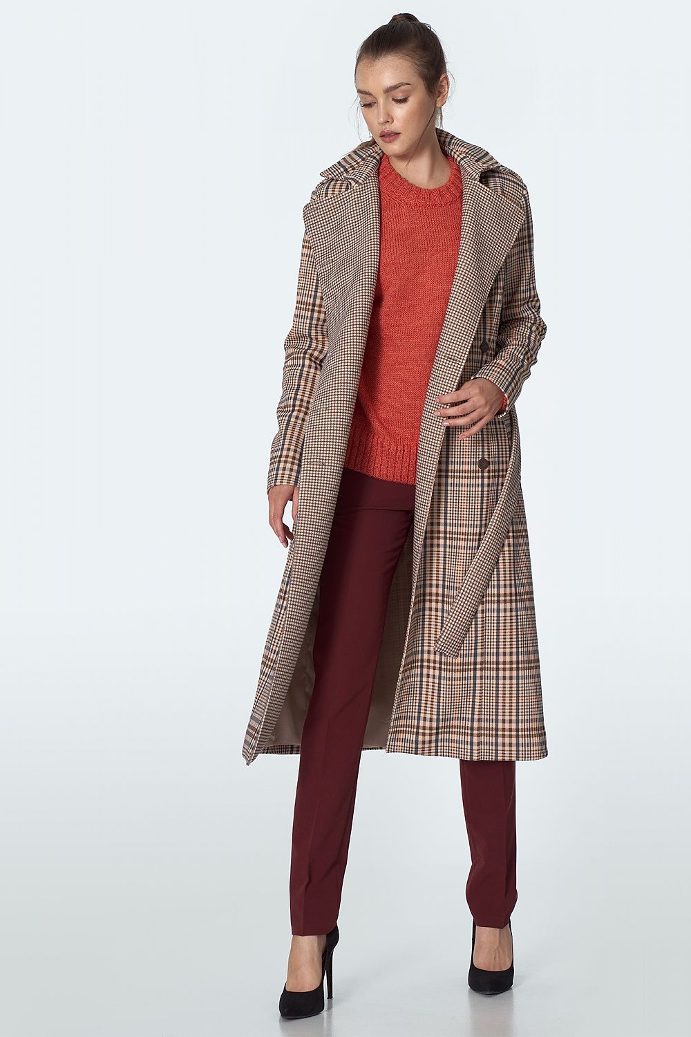 Coat model 149118 Beige by Nife - Coats