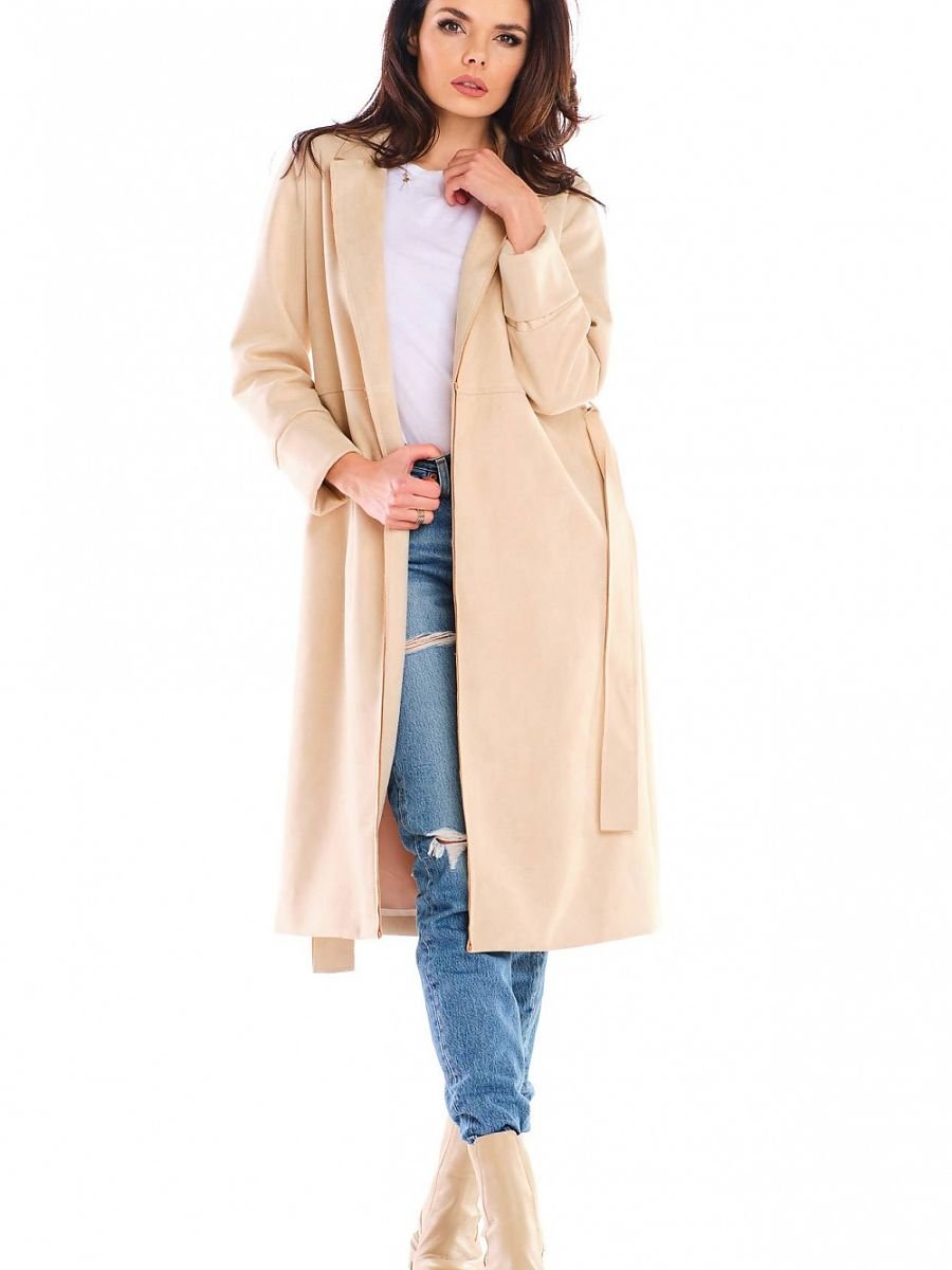 Coat model 158741 Beige by awama - Coats