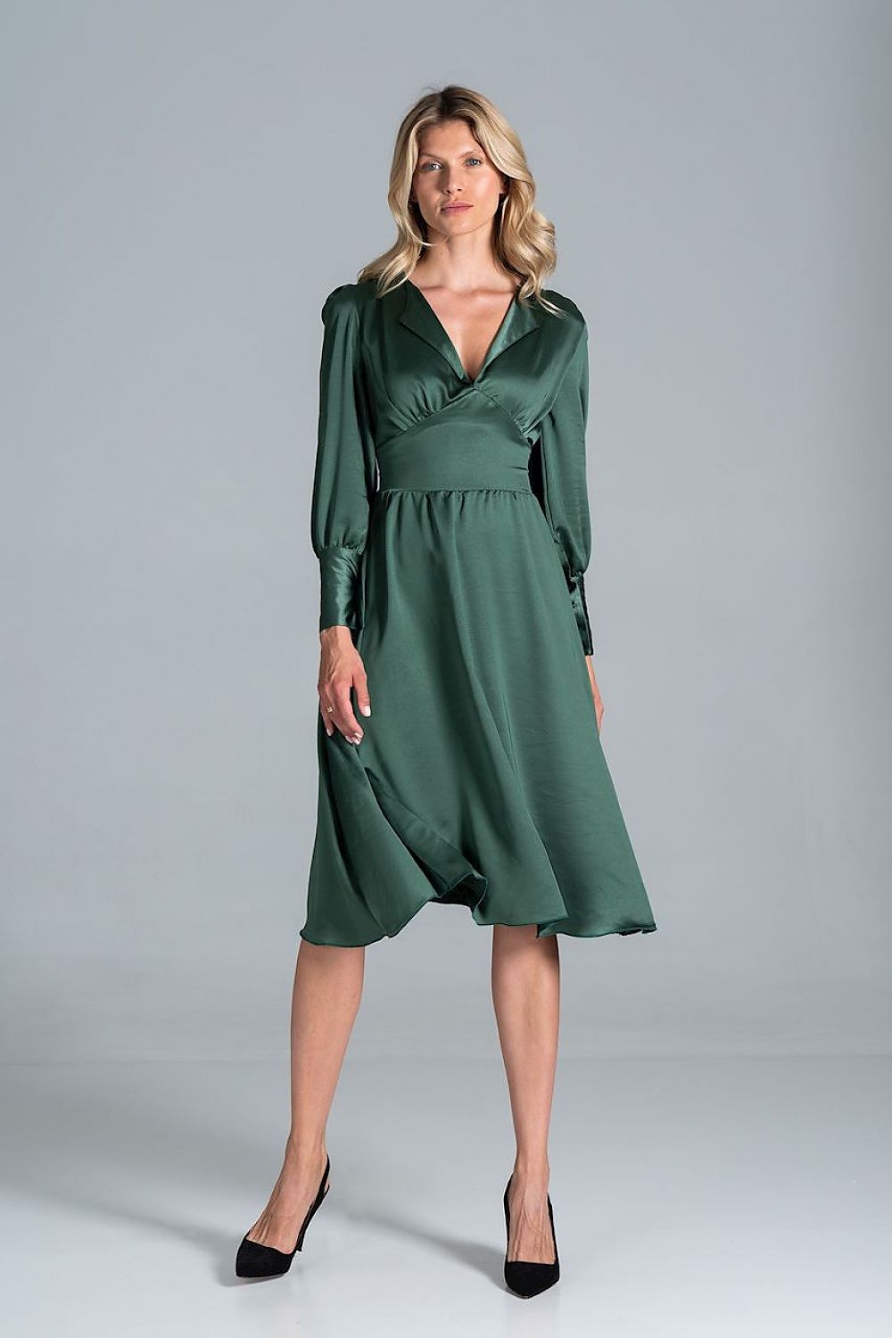 Daydress model 157515 Green by Figl - Midi Dresses