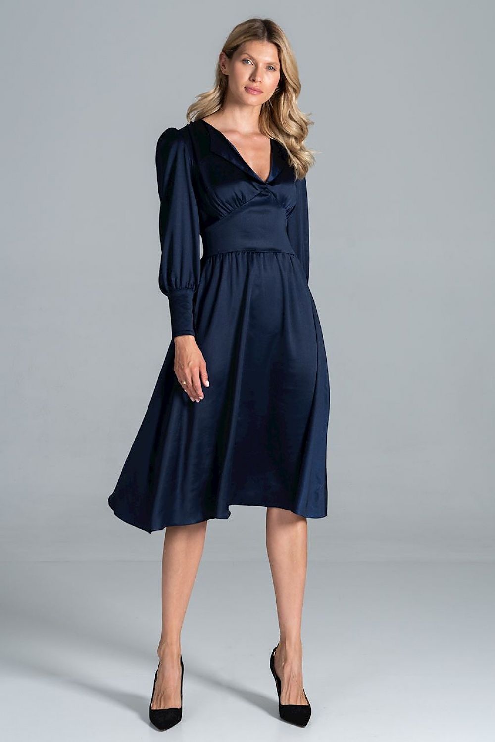 Daydress model 157516 Navy Blue by Figl - Midi Dresses