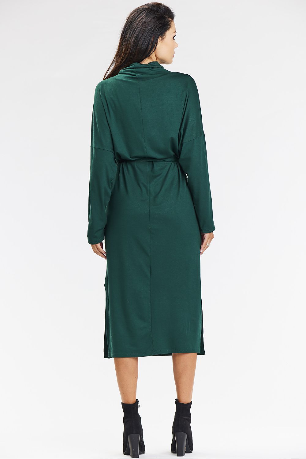 Daydress model 200580 Green by awama - Midi Dresses