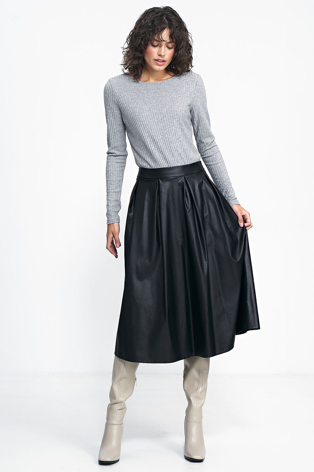 Skirt model 184597 Black by Nife - Midi Skirts