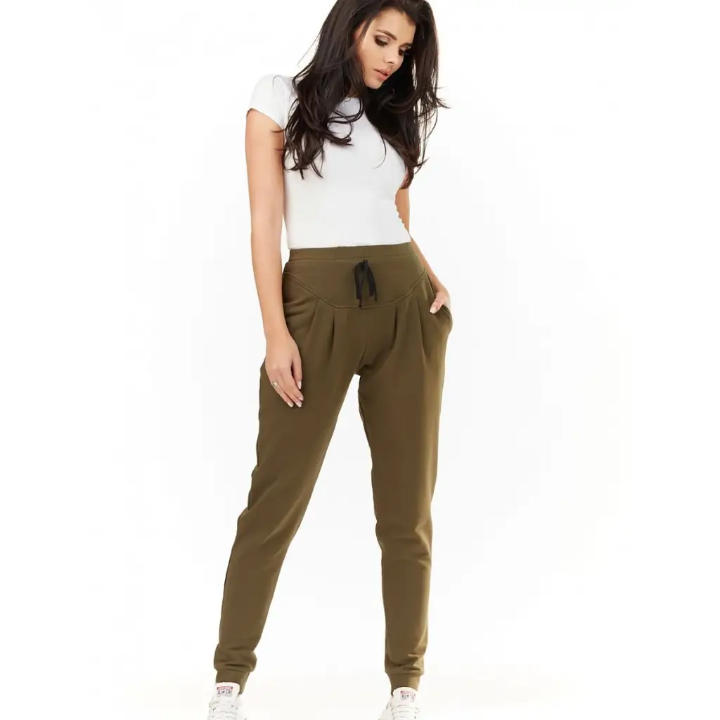 Tracksuit trousers model 109901 Green by Infinite You -