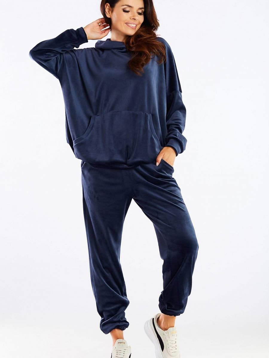 Tracksuit trousers model 158609 Navy Blue by awama -