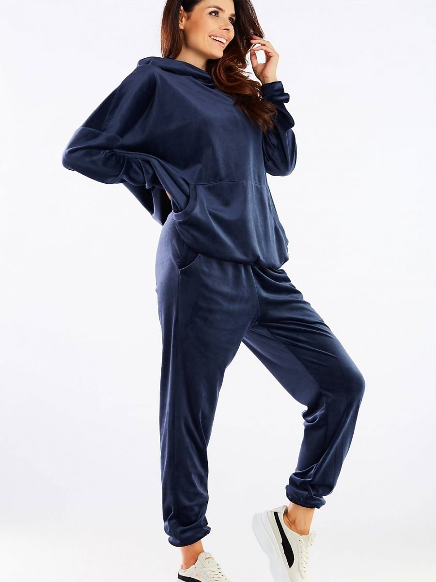 Tracksuit trousers model 158609 Navy Blue by awama -